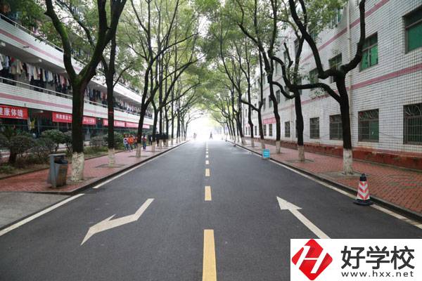 湖南現(xiàn)代物流職院環(huán)境如何？辦學(xué)優(yōu)勢(shì)在哪？