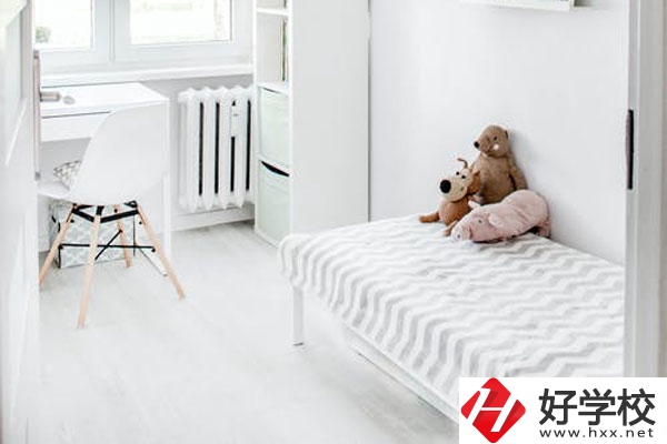 郴州科龍職業(yè)技術(shù)學(xué)校宿舍怎么樣？環(huán)境好不好？