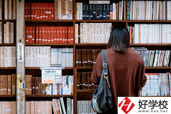 南岳區(qū)職業(yè)中等專業(yè)學校環(huán)境好不好，宿舍怎么樣？