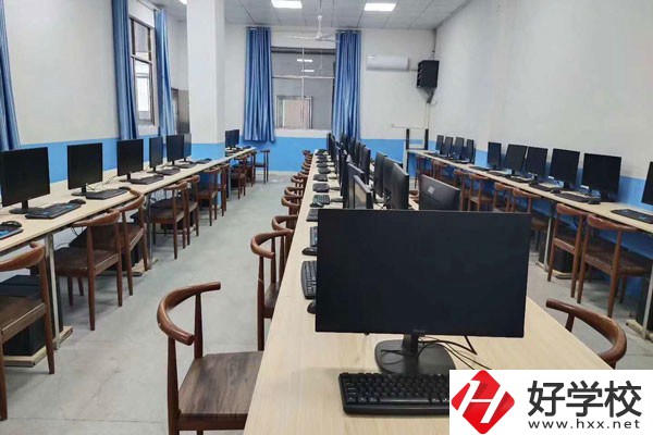 邵陽市藝邦職業(yè)技術(shù)學(xué)校收費標(biāo)準(zhǔn)如何？