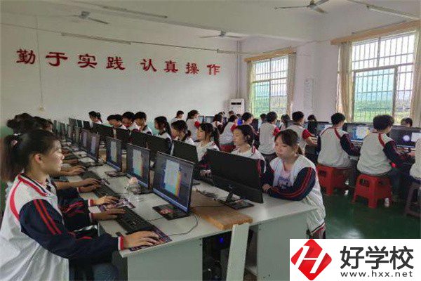 永州技校的學(xué)費(fèi)一般是多少？有什么優(yōu)惠政策？