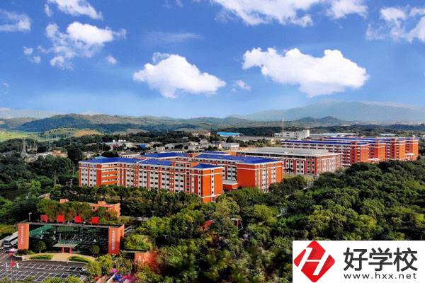 湖南有什么中專學(xué)?？梢詫W(xué)醫(yī)?中職學(xué)醫(yī)要提高學(xué)歷嗎?