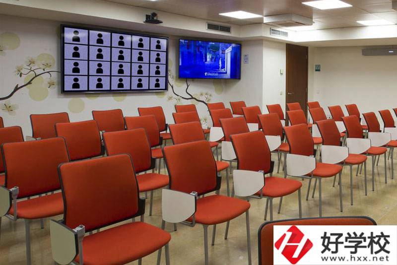 平江縣職業(yè)學(xué)院會計專業(yè)怎么樣？就業(yè)方向有哪些？
