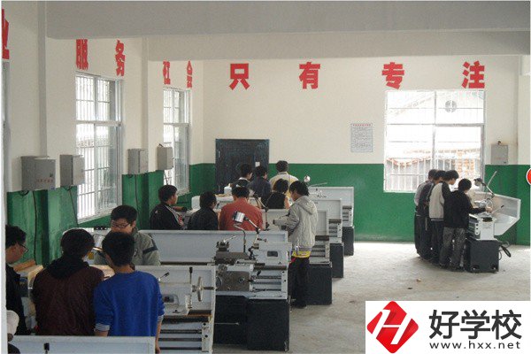 懷化的公辦職高有哪些？可以免學(xué)費嗎？