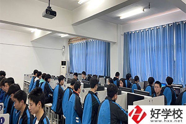岳陽(yáng)市網(wǎng)絡(luò)工程職業(yè)學(xué)校專(zhuān)業(yè)有哪些？辦學(xué)特色如何？