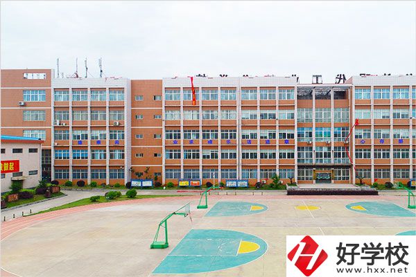 湖南護(hù)理學(xué)校有哪些專業(yè)？招生要求是什么？