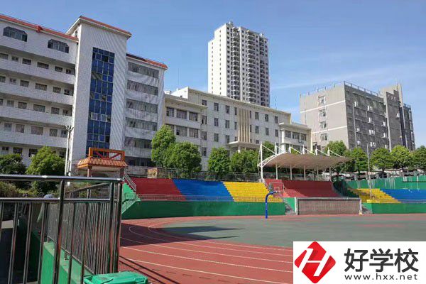 邵陽(yáng)市計(jì)算機(jī)普通中等專業(yè)學(xué)校是公辦嗎？辦學(xué)條件好嗎？