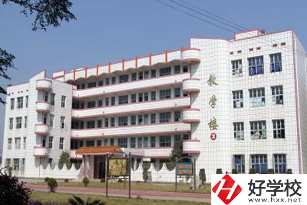 益陽市重點(diǎn)中職學(xué)校實(shí)訓(xùn)條件怎么樣？