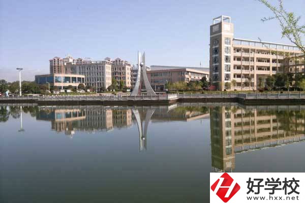 寧鄉(xiāng)市職業(yè)中專學(xué)校是公辦還是民辦？有哪些辦學(xué)成果？