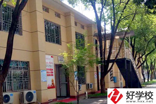 邵陽哪些中專學(xué)校有計算機相關(guān)專業(yè)？