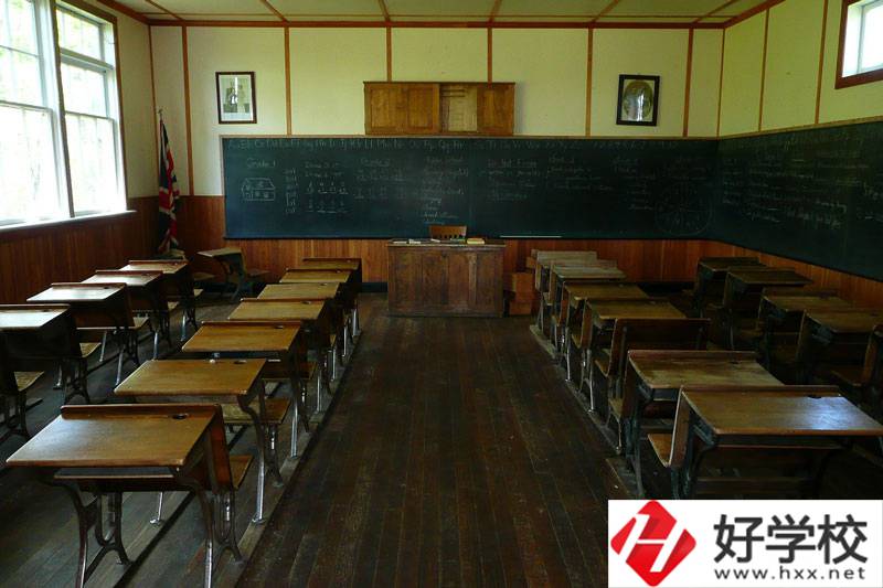 湘西州經(jīng)濟(jì)貿(mào)易學(xué)校是公辦學(xué)校嗎？怎么樣？