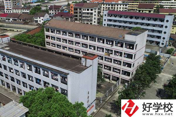 益陽市衛(wèi)生職業(yè)技術(shù)學(xué)校地址在哪，有哪些辦學(xué)特色？