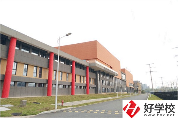湖南有哪些舞蹈職校推薦？辦學(xué)條件怎么樣？