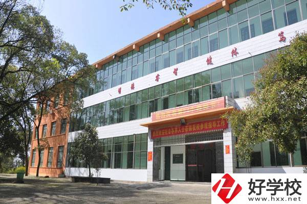 衡陽蔡倫科技中等職業(yè)學校是公辦的嗎？有哪些優(yōu)勢？