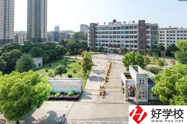 想學汽修類專業(yè)，湖南這三所學校都可以！