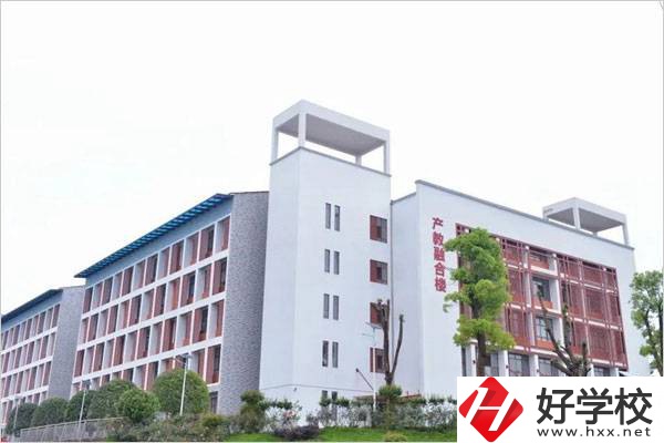 懷化有什么管理比較嚴(yán)格的職校？