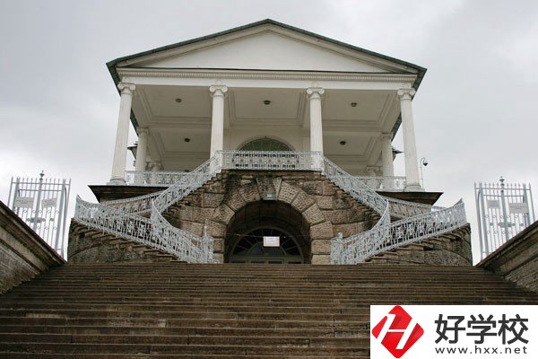 株洲排名靠前的重點(diǎn)中專推薦，學(xué)校師資力量如何？