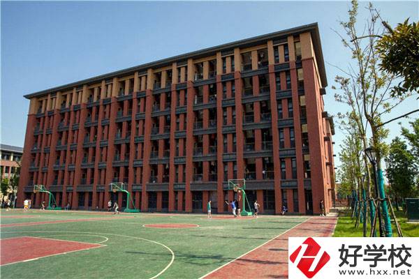 常德財(cái)經(jīng)學(xué)校哪些專(zhuān)業(yè)比較好？