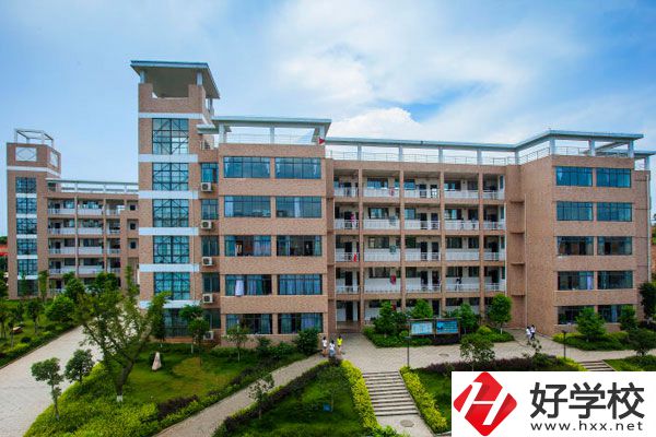 寧鄉(xiāng)職業(yè)中專學(xué)校開設(shè)有哪些專業(yè)？有什么招生要求？