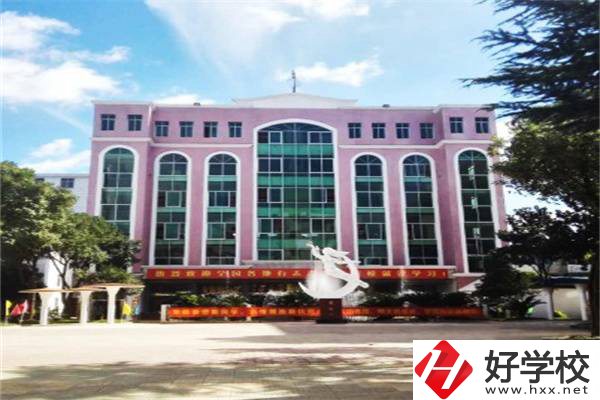 長(zhǎng)沙有幾所國(guó)家級(jí)重點(diǎn)中專(zhuān)？哪所比較好進(jìn)一些？