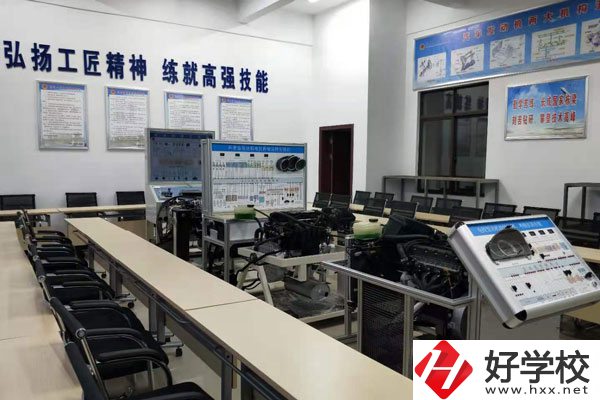 永州市工業(yè)貿(mào)易中等專(zhuān)業(yè)學(xué)校好不好？