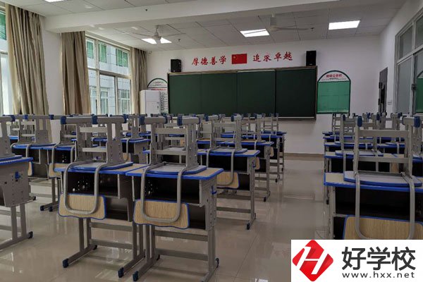 長(zhǎng)沙康明職業(yè)中專(zhuān)學(xué)校有什么特色專(zhuān)業(yè)？