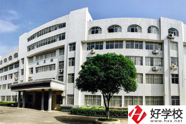 漣源工貿(mào)職業(yè)中專學(xué)校有什么熱門專業(yè)？學(xué)什么有前途？
