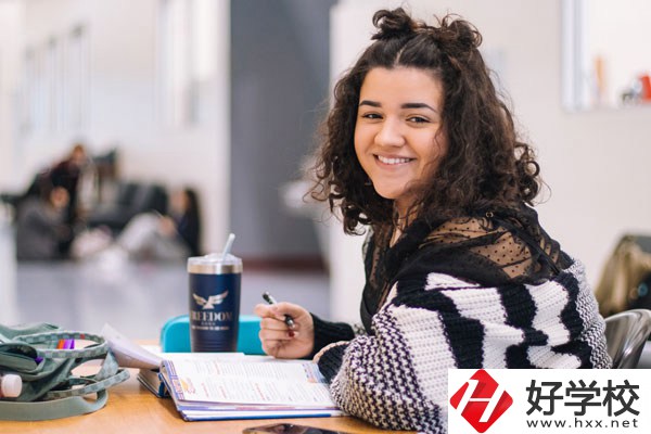 永州育才科技職業(yè)學校好不好？教學特色是什么？