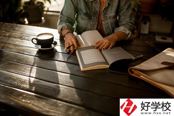 長(zhǎng)沙湘華中等職業(yè)學(xué)校好嗎？值得去讀嗎？
