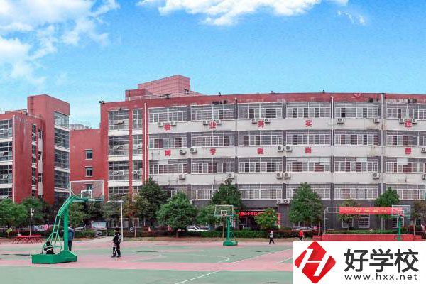 長沙中部鐵路航空學校的報名流程和要求是什么？