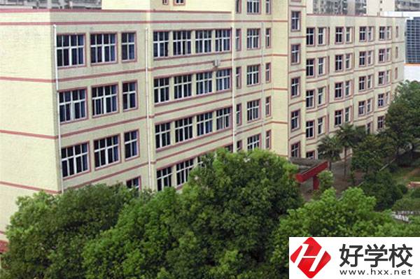 初中畢業(yè)讀中專(zhuān)，郴州工業(yè)交通學(xué)校好不好？