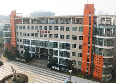 保康職教中心學校2024年學費多少？貴嗎？